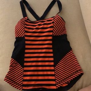 lululemon lot of 2 Tanks